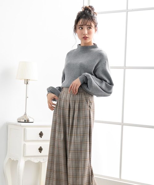 Newlyme（ニューリーミー）の「ボトルネックリブニットトップス（ニット/セーター・レディース・ベージュ/オフホワイト/グレー/ボルドー/ブラック・MEDIUM/LARGE）」の13枚目の写真