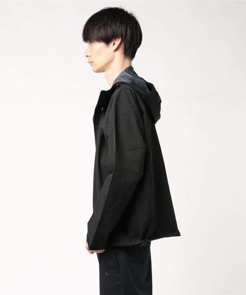 IGNIO(イグニオ)の「軽量フードジャケット(その他アウター・メンズ・ブラック/ネイビー/レッド・S/M/L/XL)」の5枚目の写真