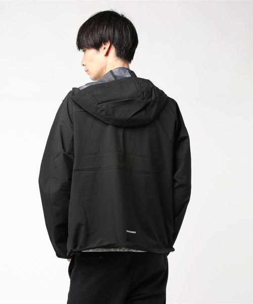 IGNIO(イグニオ)の「軽量フードジャケット(その他アウター・メンズ・ブラック/ネイビー/レッド・S/M/L/XL)」の4枚目の写真
