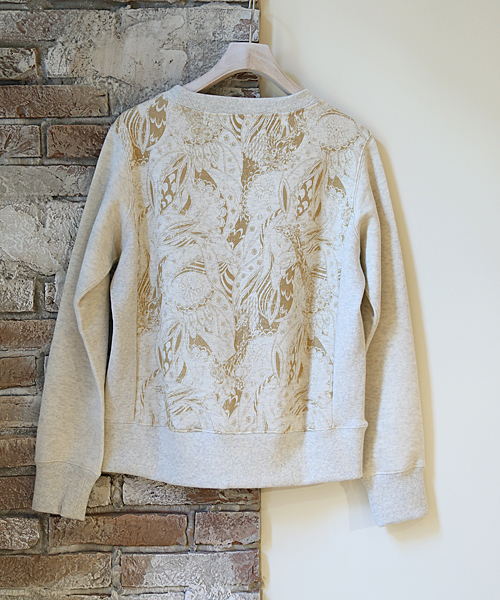 And A（アンドエー）の「GIRAFFE Pull Over (HOSU×artpeace by nowartt×And A)（スウェット・レディース・グレー/ナチュラル・FREE）」の5枚目の写真