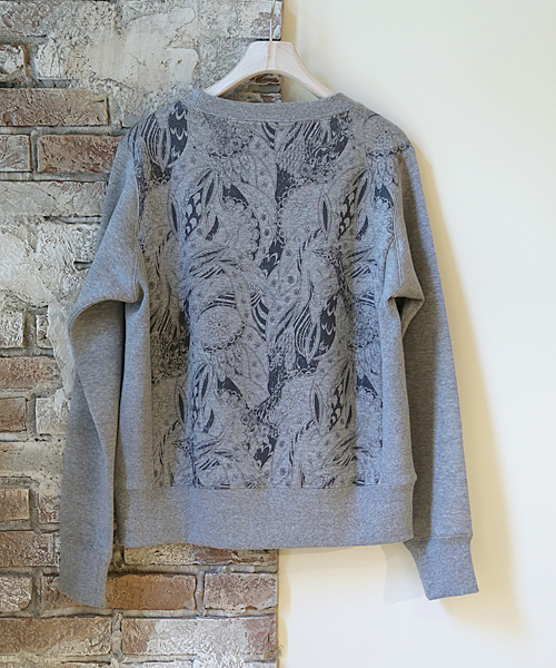 And A（アンドエー）の「GIRAFFE Pull Over (HOSU×artpeace by nowartt×And A)（スウェット・レディース・グレー/ナチュラル・FREE）」の9枚目の写真