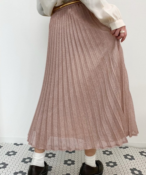 apres jour（アプレジュール）の「プリーツラメクロススカート【ZOZOTOWN限定アイテム】（スカート・レディース・ブラック/ピンクベージュ・フリー）」の6枚目の写真