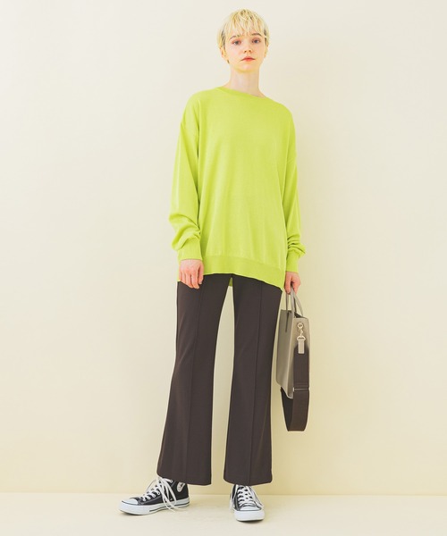 STUDIOUS(ステュディオス)の「【STUDIOUS】クルーネックハイゲージニット(ニット/セーター・レディース・ブラック/サックスブルー/ホワイト/イエロー・FREE)」の19枚目の写真