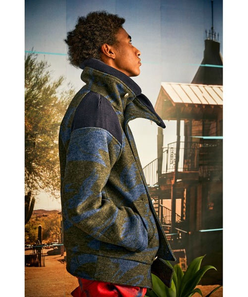 AlexanderLeeChang（アレキサンダーリーチャン）の「AlexanderLeeChang/アレキサンダーリーチャン SAKASAMA P COAT 20（ピーコート・メンズ・グレー/ブラック×レッド/ブラック×ブルー・2/4/3）」の2枚目の写真