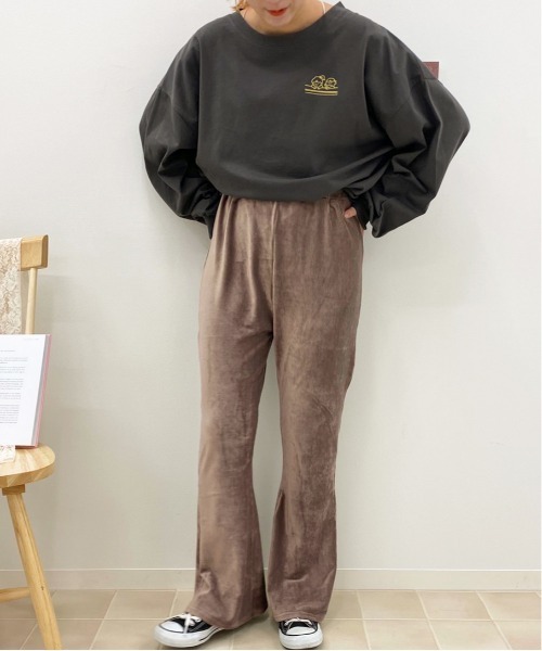 apres jour（アプレジュール）の「ベロアイージーパンツ【ZOZOTOWN限定アイテム】（その他パンツ・レディース・ラベンダー/ライトベージュ/アイボリー/モカ・X-SMALL/MEDIUM/SMALL）」の11枚目の写真