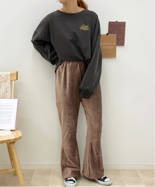 apres jour（アプレジュール）の「ベロアイージーパンツ【ZOZOTOWN限定アイテム】（その他パンツ・レディース・ラベンダー/ライトベージュ/アイボリー/モカ・X-SMALL/MEDIUM/SMALL）」の12枚目の写真