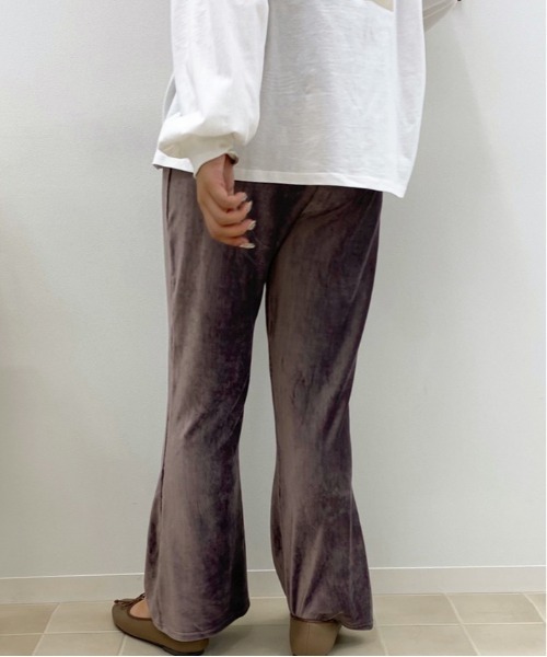 apres jour（アプレジュール）の「ベロアイージーパンツ【ZOZOTOWN限定アイテム】（その他パンツ・レディース・ラベンダー/ライトベージュ/アイボリー/モカ・X-SMALL/MEDIUM/SMALL）」の18枚目の写真