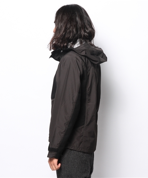BEAMS(ビームス)の「BEAMS / 切り替え マウンテンパーカー(マウンテンパーカー・メンズ・ブルー/レッド/ブラック・LARGE/SMALL/MEDIUM)」の5枚目の写真