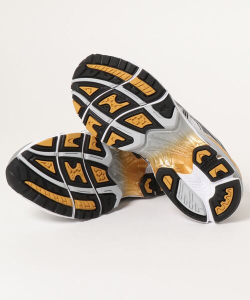 ASICS(アシックス)の「【ASICS】GEL-KAYANO 14(スニーカー・レディース・ホワイト×ゴールド・23/23.5/24/24.5)」の3枚目の写真