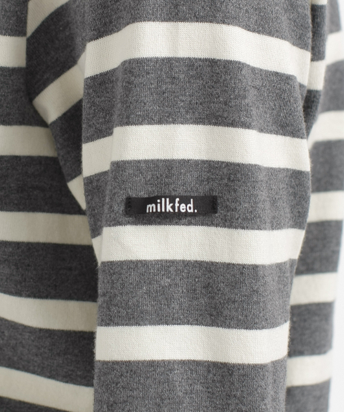MILKFED.（ミルクフェド）の「STRIPE 2 WAY TOP　（トップス/カーディガン/2WAY/長袖/ボーダー）（Tシャツ/カットソー・レディース・ホワイト/アッシュ/ブルー・MEDIUM/SMALL）」の8枚目の写真