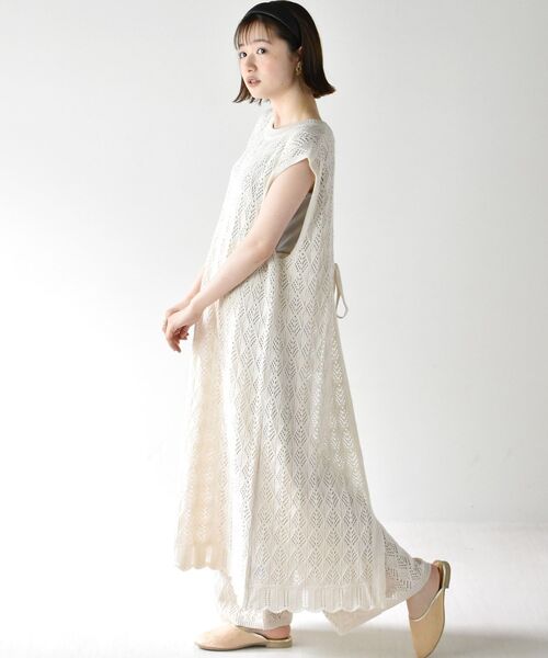 RETRO GIRL（レトロガール）の「スカシ編みロングベスト（ベスト・レディース・ブラック/オフホワイト/ライトベージュ・FREE）」の17枚目の写真