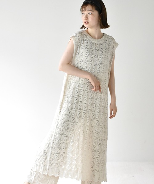 RETRO GIRL（レトロガール）の「スカシ編みロングベスト（ベスト・レディース・ブラック/オフホワイト/ライトベージュ・FREE）」の2枚目の写真