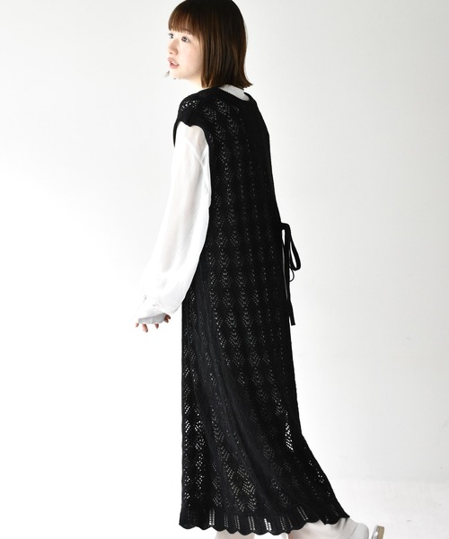 RETRO GIRL（レトロガール）の「スカシ編みロングベスト（ベスト・レディース・ブラック/オフホワイト/ライトベージュ・FREE）」の7枚目の写真