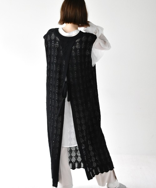 RETRO GIRL（レトロガール）の「スカシ編みロングベスト（ベスト・レディース・ブラック/オフホワイト/ライトベージュ・FREE）」の5枚目の写真