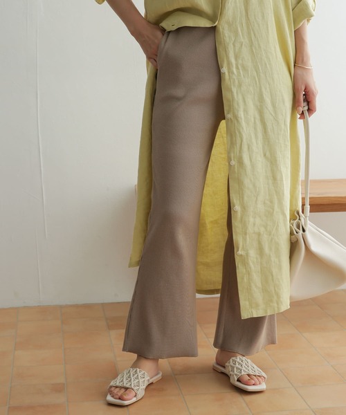 URBAN RESEARCH DOORS（アーバンリサーチドアーズ）の「テレコリブパンツ（その他パンツ・レディース・ベージュ/ブラック・ONE）」の4枚目の写真