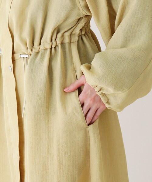 SHOO・LA・RUE（シューラルー）の「◆シアーフーデッドコート（その他アウター・レディース・ベージュ/レモンイエロー・02/03/04）」の9枚目の写真