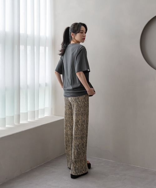 UNE MANSION(ユヌマンション)の「シマウマパターンプリーツパンツ(その他パンツ・レディース・ブラック/イエロー/グリーン・FREE)」の8枚目の写真