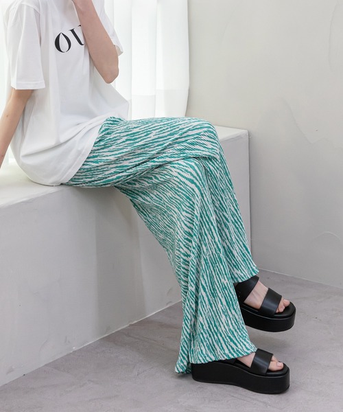 UNE MANSION(ユヌマンション)の「シマウマパターンプリーツパンツ(その他パンツ・レディース・ブラック/イエロー/グリーン・FREE)」の21枚目の写真