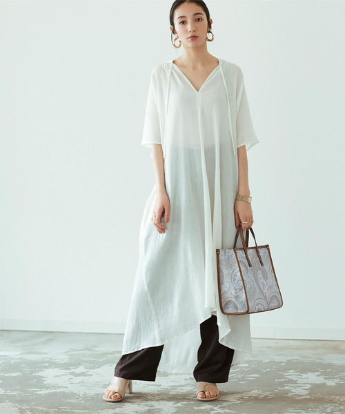 titivate(ティティベイト)の「ペイズリー柄スクエアバッグ(トートバッグ・レディース・グレー/ブラック/ベージュ/キャメル・F)」の14枚目の写真