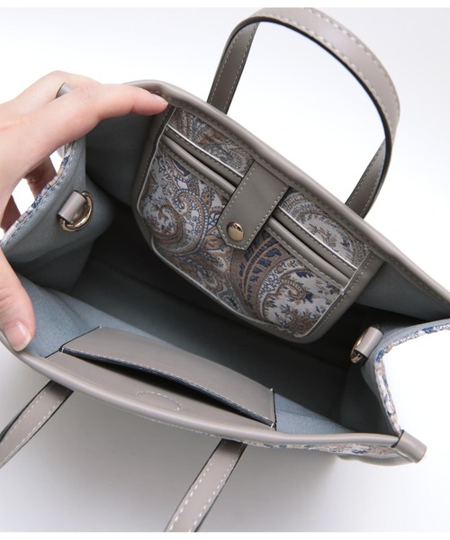 titivate(ティティベイト)の「ペイズリー柄スクエアバッグ(トートバッグ・レディース・グレー/ブラック/ベージュ/キャメル・F)」の18枚目の写真