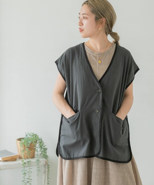 ITEMS URBANRESEARCH（アイテムズ アーバンリサーチ）の「パイピングノースリーブジャケット（その他アウター・レディース・スミクロ/アイボリー/ミント・FREE）」の15枚目の写真