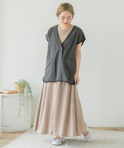 ITEMS URBANRESEARCH（アイテムズ アーバンリサーチ）の「パイピングノースリーブジャケット（その他アウター・レディース・スミクロ/アイボリー/ミント・FREE）」の17枚目の写真