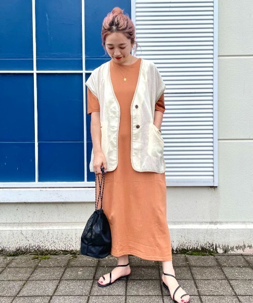 ITEMS URBANRESEARCH（アイテムズ アーバンリサーチ）の「パイピングノースリーブジャケット（その他アウター・レディース・スミクロ/アイボリー/ミント・FREE）」の2枚目の写真