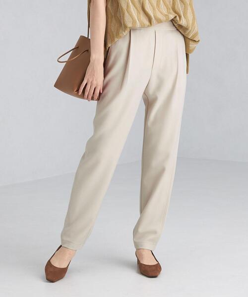 green label relaxing（グリーンレーベルリラクシング）の「オルマイパンツ テーパード -ストレッチ・防シワ・吸水速乾・ウォッシャブル-（その他パンツ・レディース・オフホワイト/レッド/モカ/ネイビー・40/38/36/34/42/44）」の2枚目の写真