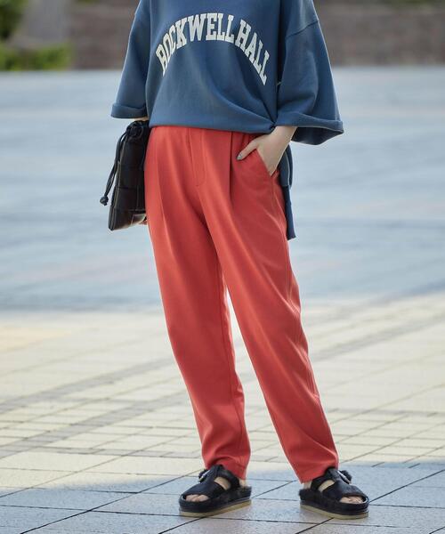 green label relaxing（グリーンレーベルリラクシング）の「オルマイパンツ テーパード -ストレッチ・防シワ・吸水速乾・ウォッシャブル-（その他パンツ・レディース・オフホワイト/レッド/モカ/ネイビー・40/38/36/34/42/44）」の10枚目の写真