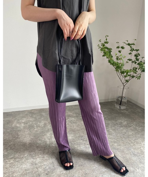 MLI'A（エムリア）の「プリーツストレートイージーパンツ（その他パンツ・レディース・ブラック/パープル/カーキ/グレー系その他/イエロー系その他・FREE）」の15枚目の写真