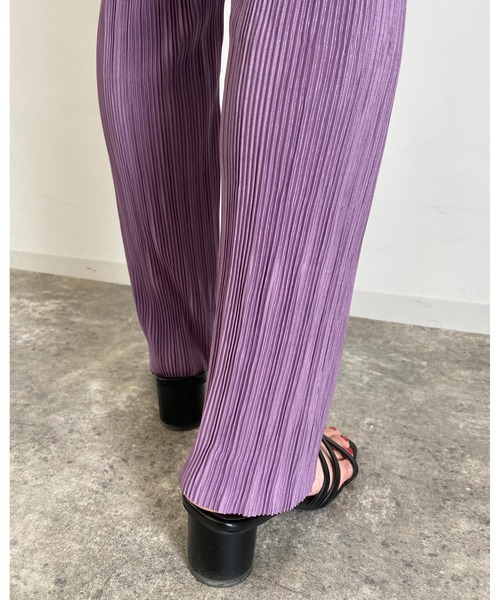MLI'A（エムリア）の「プリーツストレートイージーパンツ（その他パンツ・レディース・ブラック/パープル/カーキ/グレー系その他/イエロー系その他・FREE）」の13枚目の写真