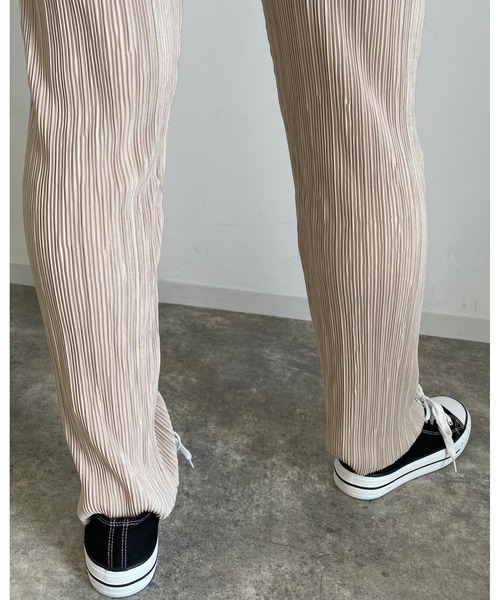 MLI'A（エムリア）の「プリーツストレートイージーパンツ（その他パンツ・レディース・ブラック/パープル/カーキ/グレー系その他/イエロー系その他・FREE）」の10枚目の写真