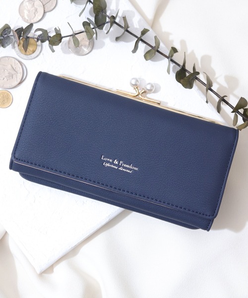 florist（フローリスト）の「6色展開　がま口パールがチャームポイントレザー調2つ折り長財布（財布・レディース・ブラック/ベージュ/ネイビー/ブラウン/ボルドー/スモークピンク・FREE）」の5枚目の写真