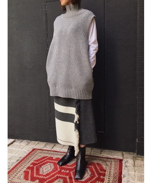 FABIO RUSCONI(ファビオルスコーニ)の「FABIO RUSCONI / I-1903-ARONA / スクエアトゥショートブーツ(ブーツ・レディース・ブラック/アイボリー・36/37/38/39)」の12枚目の写真