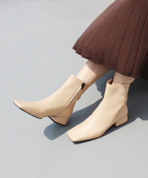 FABIO RUSCONI(ファビオルスコーニ)の「FABIO RUSCONI / I-1903-ARONA / スクエアトゥショートブーツ(ブーツ・レディース・ブラック/アイボリー・36/37/38/39)」の11枚目の写真