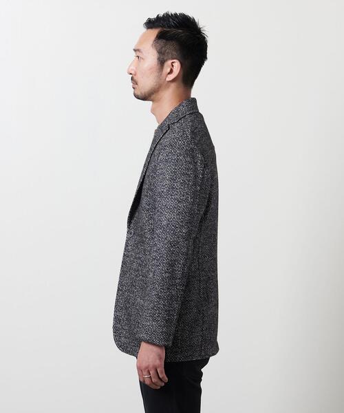 T-JACKET(ティージャケット)の「<T-JACKET (ティー ジャケット) > ダイアゴナル パッチ 2ボタン ジャケット(テーラードジャケット・メンズ・グレー・SMALL/MEDIUM/LARGE)」の3枚目の写真