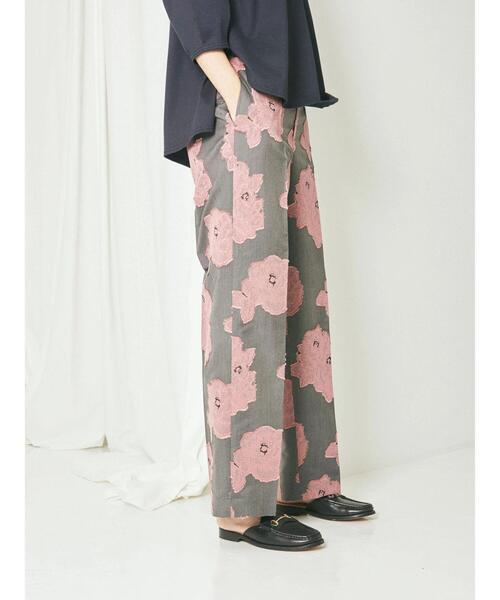 GARAGE OF GOOD CLOTHING（ガレージオブグッドクロージング）の「フラワー柄ジャガードパンツ＊＊（その他パンツ・レディース・ブラック・FREE）」の4枚目の写真
