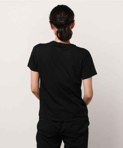 UNDER ARMOUR（アンダーアーマー）の「UAコットン グラフィック Tシャツ（トレーニング/WOMENS/レディース）（Tシャツ/カットソー・レディース・ブラック×パープル/ホワイト×ブラック・M/XL/S/L）」の3枚目の写真