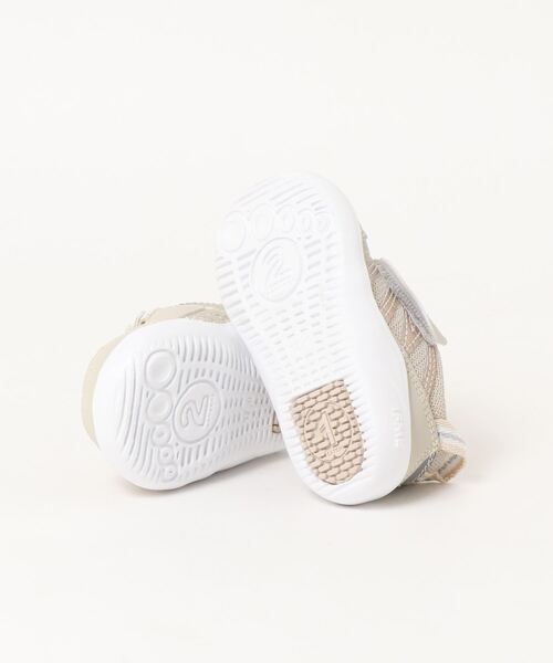 IFME（イフミー）の「IFME イフミー ベビー シューズ【超軽量】 20-1801 【EC】（スニーカー・キッズ・ネイビー/ブラック/ベージュ・13.5cm/14.0cm/14.5cm/15.0cm/12cm/13.0cm/12.0cm/12.5cm）」の5枚目の写真