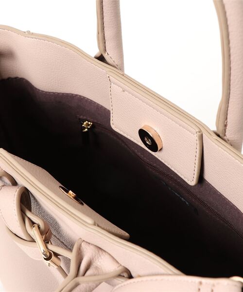 NATURAL BEAUTY BASIC（ナチュラルビューティーベーシック）の「トップベルト２ＷＡＹトート（トートバッグ・レディース・ブラック/グレー/ベージュ・ﾌﾘ-）」の5枚目の写真