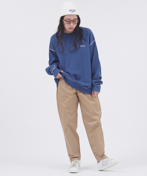 Dickies（ディッキーズ）の「Dickies/ディッキーズ コットン裏毛アウトリンキングビッグスウェット（スウェット・レディース・スミクロ/オフホワイト/パープル/ブルー・M/L）」の9枚目の写真