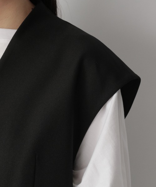 yuw（ユウ）の「COLLARLESS VEST　228765（ベスト・レディース・ブラック/ブラウン・FREE）」の14枚目の写真