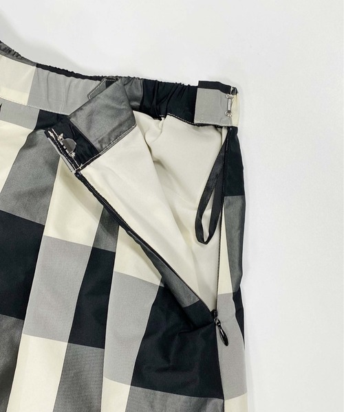 Re.Verofonna（ヴェロフォンナ）の「ビッグチェックメモリースカート（スカート・レディース・ブラック/ネイビー/パープル・MEDIUM）」の6枚目の写真