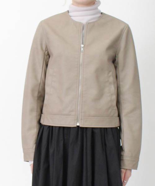 STYLEBLOCK（スタイルブロック）の「PUレザーノーカラーライダースジャケット（ライダースジャケット・レディース・ベージュ/アッシュグレー/キャメル/ブラック・L/M）」の9枚目の写真
