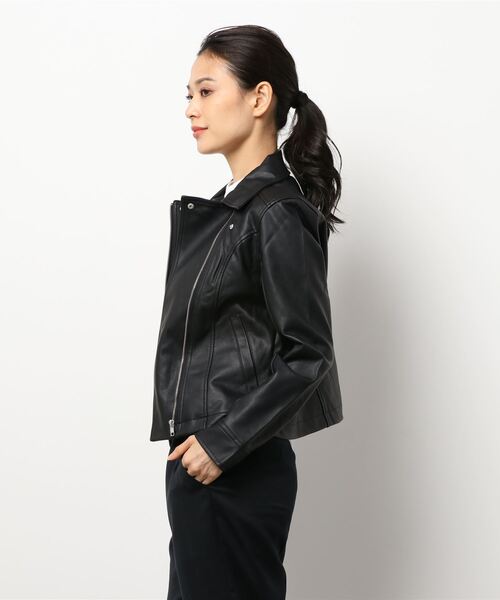 SpRay（スプレイ）の「フェイクレザーライダース（ライダースジャケット・レディース・グレイッシュベージュ/ブラック/ブラウン/モカ・FREE）」の21枚目の写真