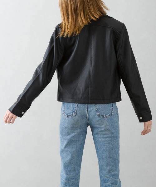 SpRay（スプレイ）の「フェイクレザーライダース（ライダースジャケット・レディース・グレイッシュベージュ/ブラック/ブラウン/モカ・FREE）」の13枚目の写真