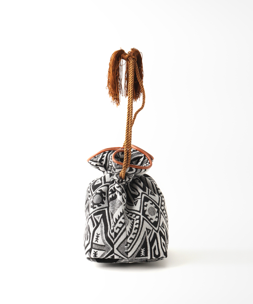 Simplicite（サンプリシテ）の「ジャガードキンチャクバッグ◆（ショルダーバッグ・レディース・ブラック/オレンジ・FREE）」の21枚目の写真