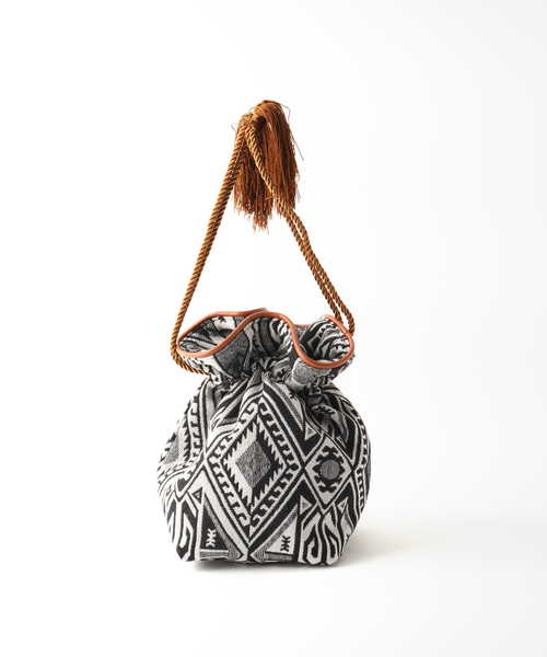 Simplicite（サンプリシテ）の「ジャガードキンチャクバッグ◆（ショルダーバッグ・レディース・ブラック/オレンジ・FREE）」の20枚目の写真