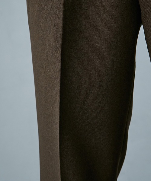 PUBLIC TOKYO（パブリックトウキョウ）の「エバークリーステーパードスラックス｜洗える/防シワ/速乾/ウエストゴム/永久クリース（スラックス・メンズ・ベージュ/ブラック/ブラウン/グレー/ダークグレー/ダークブラウン系・1/2/3）」の11枚目の写真