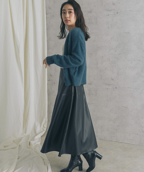 URBAN RESEARCH ROSSO WOMEN（アーバンリサーチ　ロッソ）の「ファーニット2WAYカーディガン（カーディガン/ボレロ・レディース・キャメル/ブルー系その他/ブラック・FREE）」の16枚目の写真